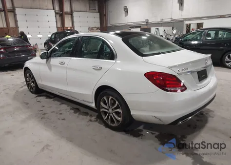 2016 Mercedes-Benz C 300 4Matic from USA, damaged, VIN 55SWF4KB8GU167845